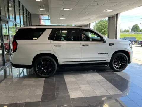 More photos of 2023 GMC Yukon SLT at Jay Wolfe Toyota, MO