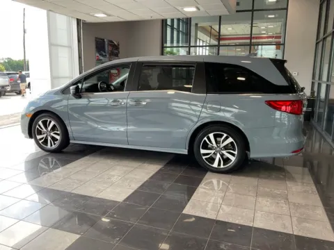 More photos of 2023 Honda Odyssey Touring at Jay Wolfe Toyota, MO