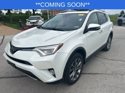 White 2018 Toyota RAV4 Limited for sale in Kansas City, MO