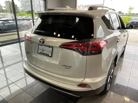 More photos of 2018 Toyota RAV4 Limited at Jay Wolfe Toyota, MO