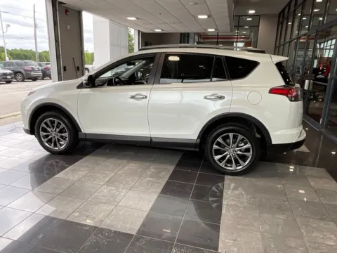 More photos of 2018 Toyota RAV4 Limited at Jay Wolfe Toyota, MO