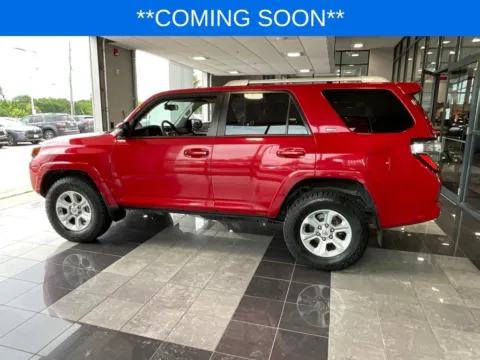 More photos of 2018 Toyota 4Runner SR5 Premium at Jay Wolfe Toyota, MO