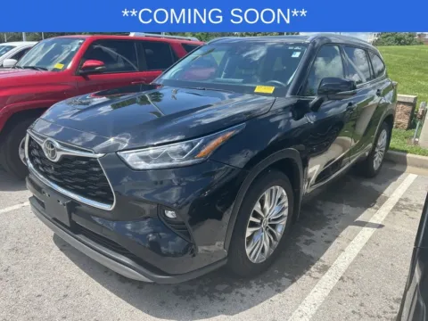 Black 2023 Toyota Highlander Platinum for sale in Kansas City, MO