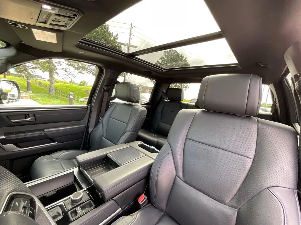 Toyota Tundra photo 10