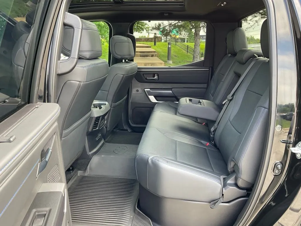 Toyota Tundra photo 21
