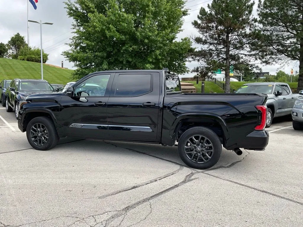 Toyota Tundra photo 4