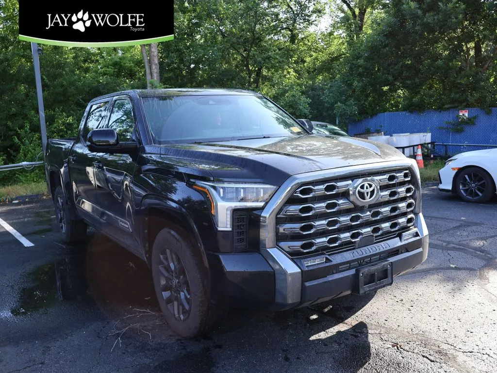 2025 Toyota Tundra Platinum 3.4L 4WD CrewMax 5.5' Bed's photo
