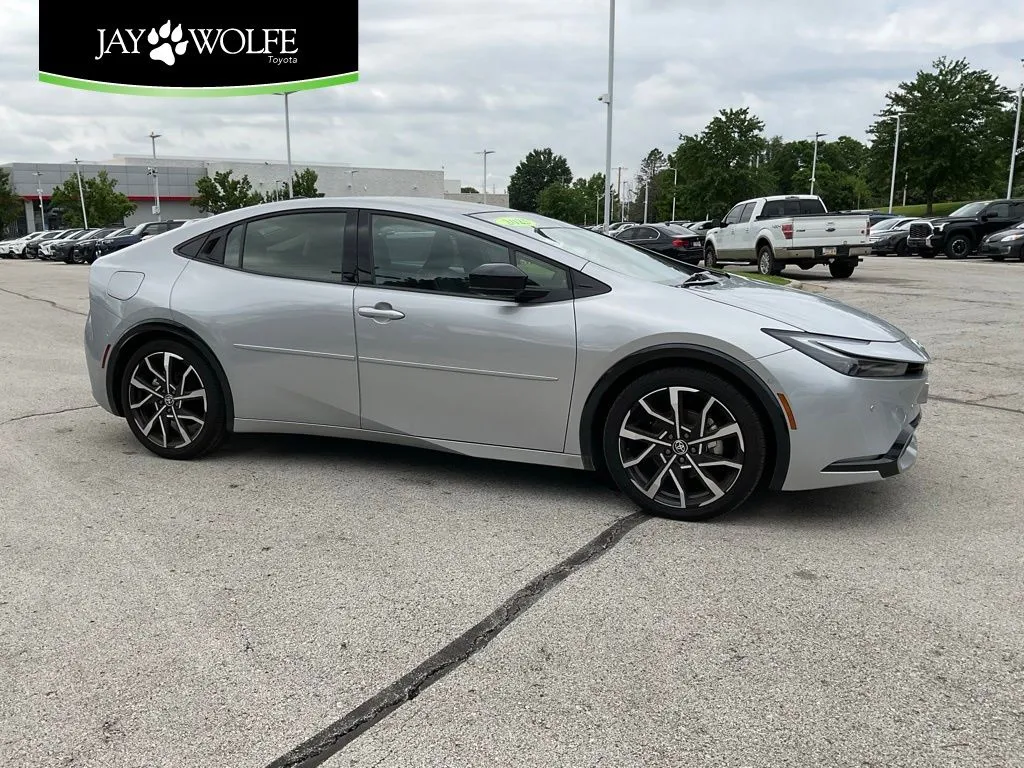 Silver 2025 Toyota Prius Plug-In Hybrid XSE Premium for sale in Kansas City, MO