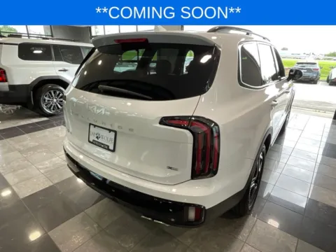 More photos of 2024 Kia Telluride SX X-Line at Jay Wolfe Toyota, MO