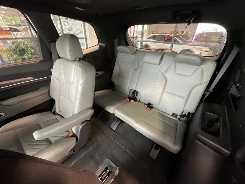 Kia Telluride photo 24
