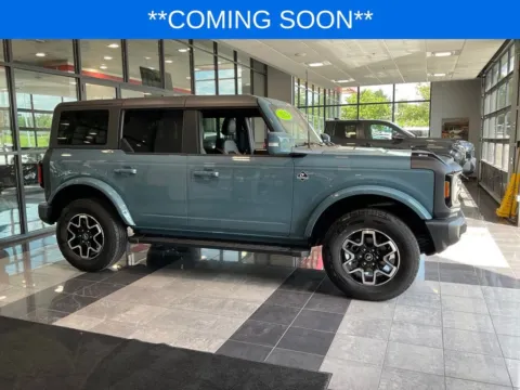 Blue 2023 Ford Bronco Outer Banks for sale in Kansas City, MO