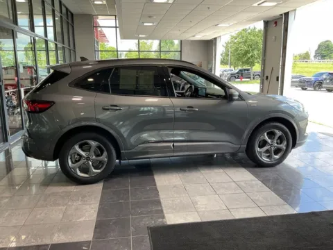 More photos of 2024 Ford Escape ST-Line at Jay Wolfe Toyota, MO