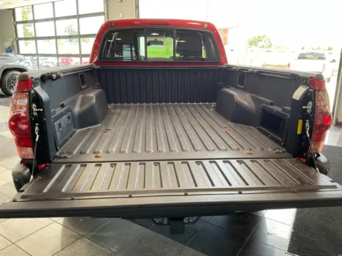 More photos of 2013 Toyota Tacoma at Jay Wolfe Toyota, MO