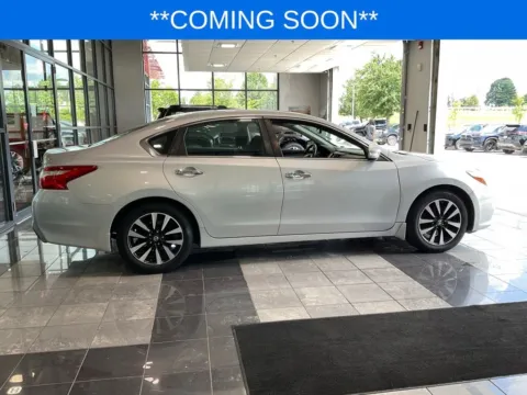 More photos of 2017 Nissan Altima 2.5 SV at Jay Wolfe Toyota, MO