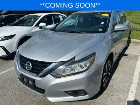 Silver 2017 Nissan Altima 2.5 SV for sale in Kansas City, MO