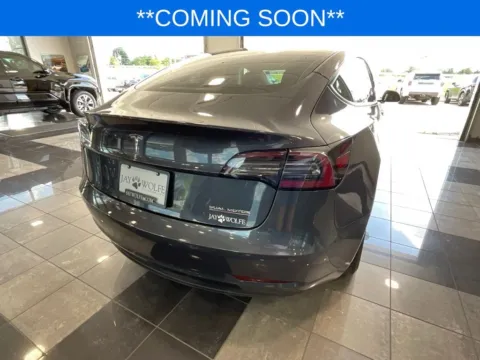 More photos of 2022 Tesla Model 3 Performance at Jay Wolfe Toyota, MO