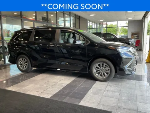 Black 2026 Toyota Sienna XLE for sale in Kansas City, MO