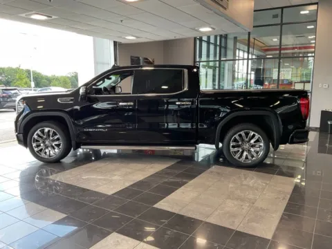 More photos of 2024 GMC Sierra 1500 Denali at Jay Wolfe Toyota, MO
