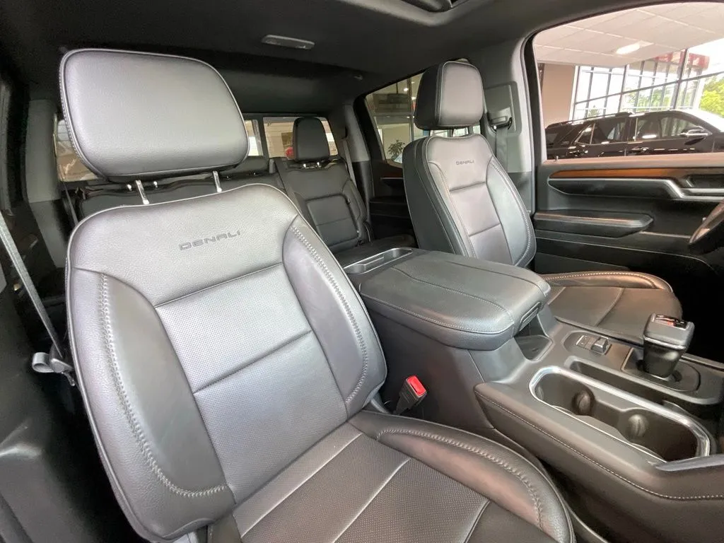 GMC Sierra photo 20