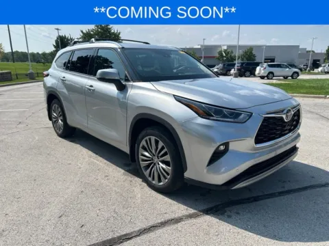 Another view of 2021 Toyota Highlander Platinum for sale in Kansas City, MO at Jay Wolfe Toyota