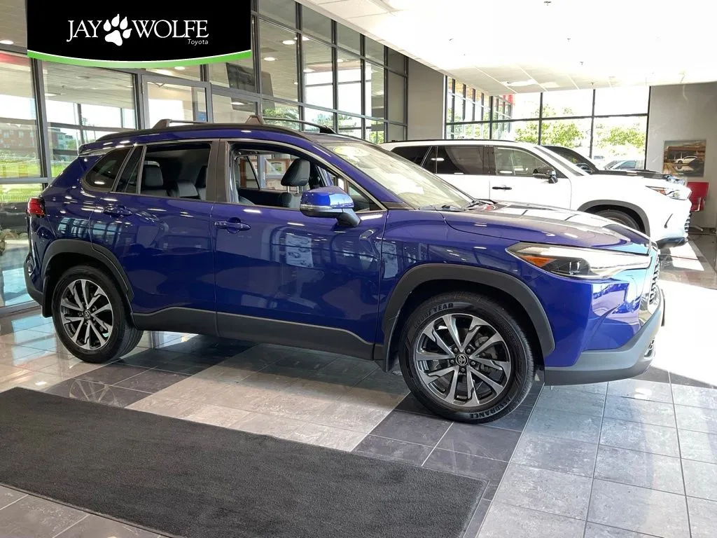 2023 Toyota Corolla Cross XLE for sale in Kansas City, MO