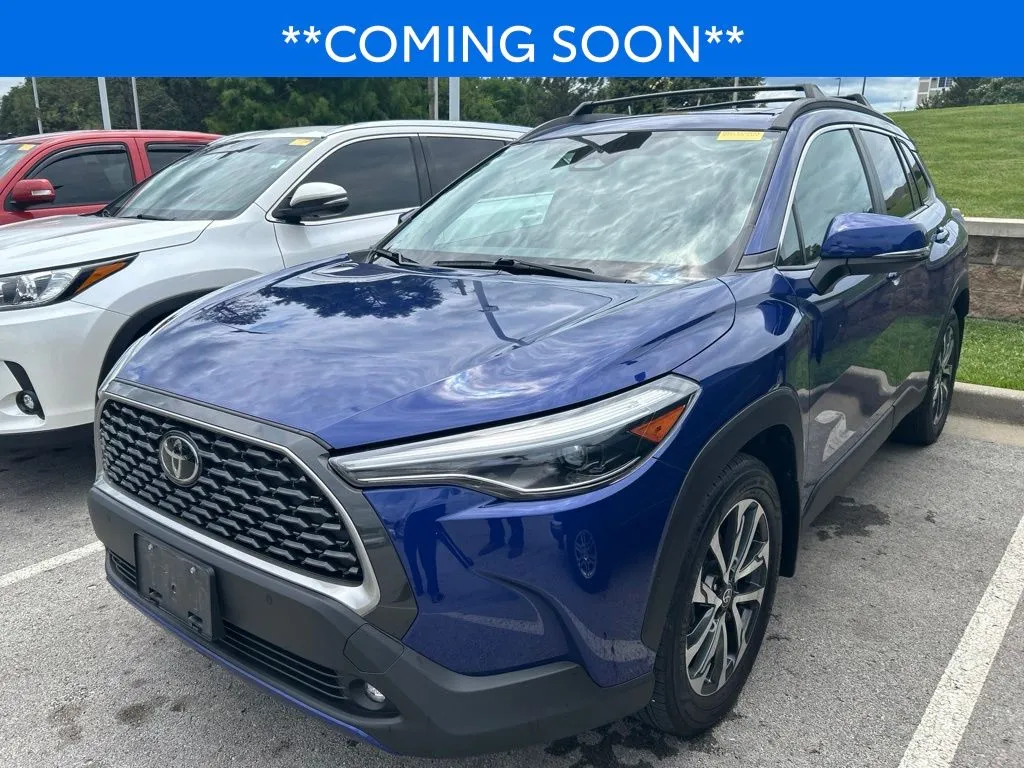 Blue 2023 Toyota Corolla Cross XLE for sale in Kansas City, MO