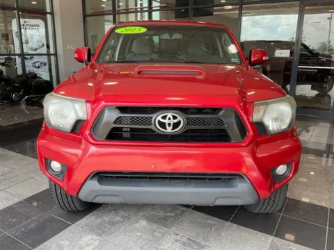 Photos of 2013 Toyota Tacoma for sale in Kansas City, MO at Jay Wolfe Toyota