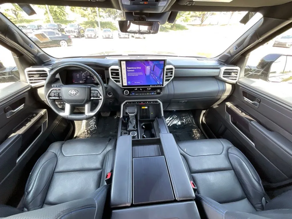 Toyota Tundra photo 8