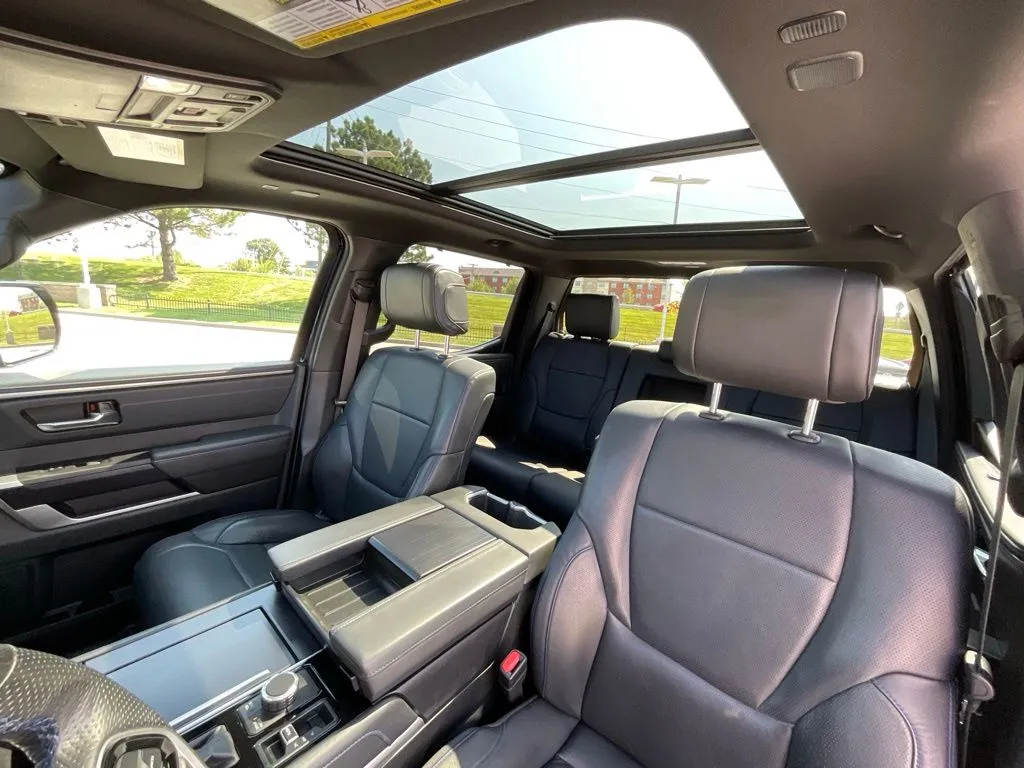 Toyota Tundra photo 10