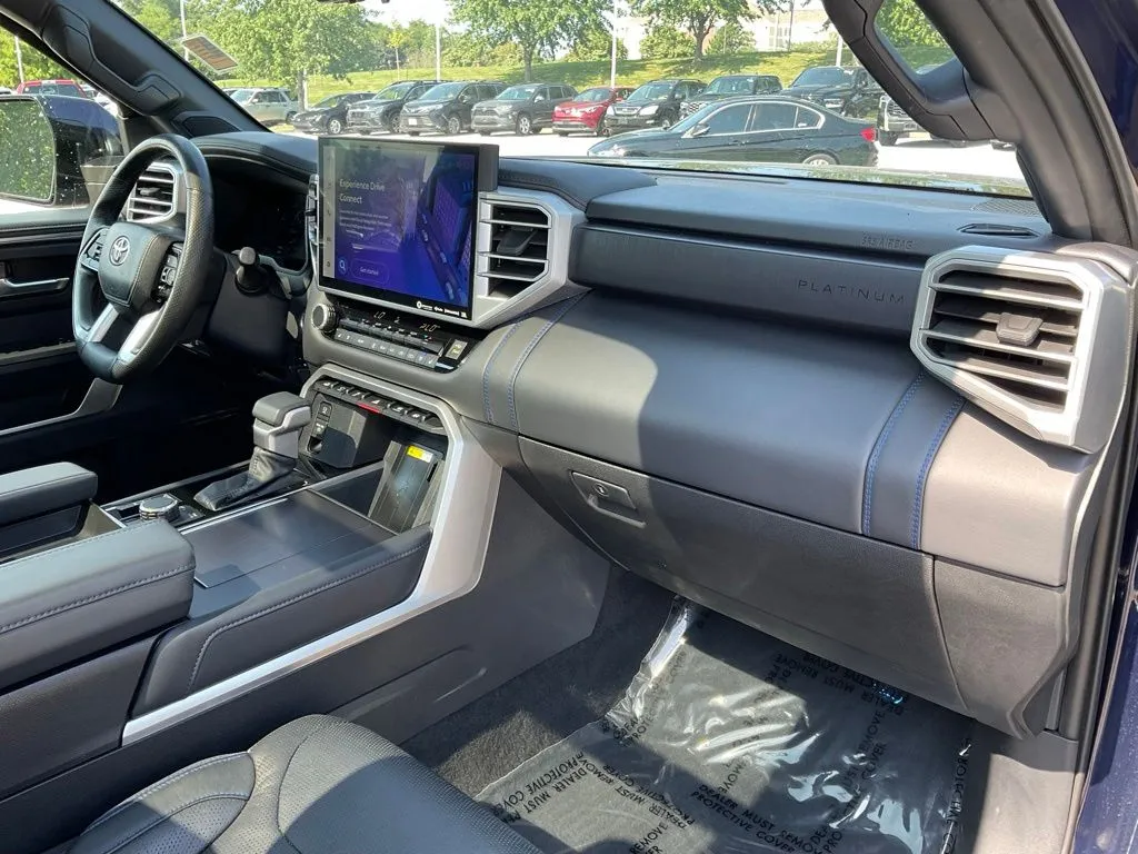 Toyota Tundra photo 18