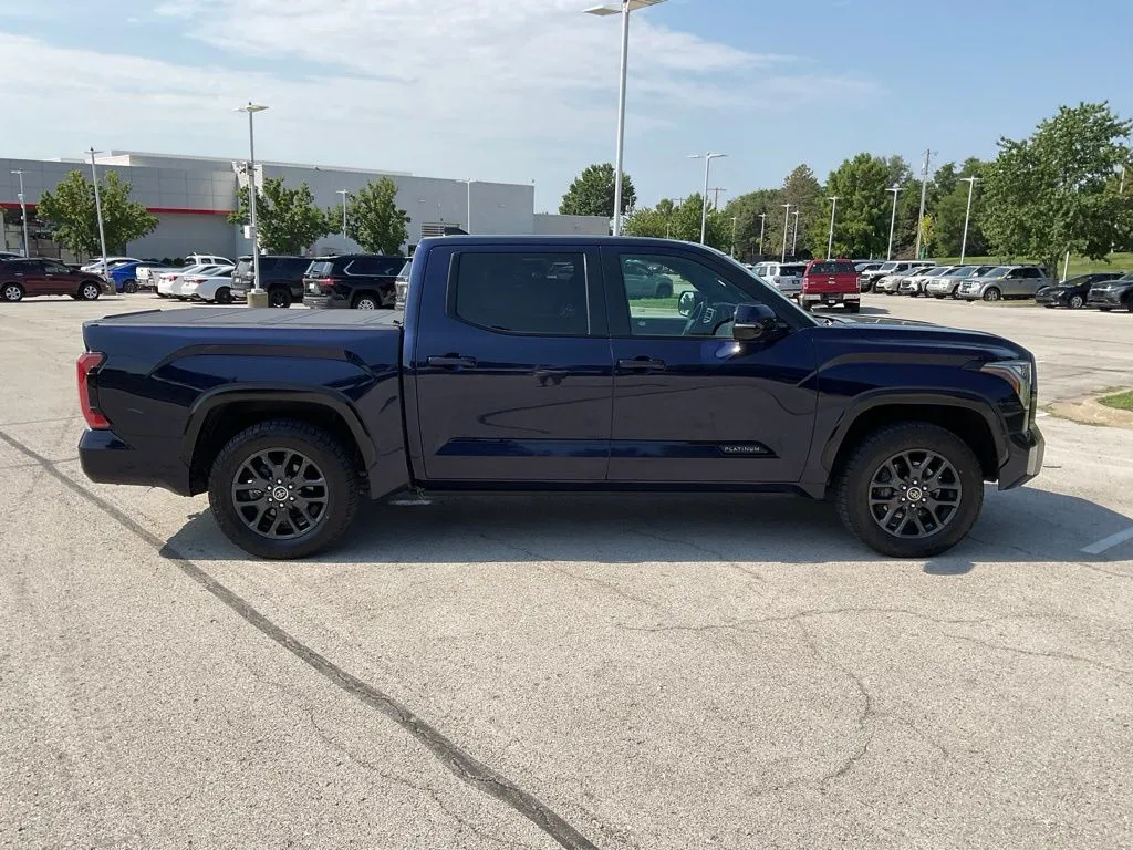 Toyota Tundra photo 6