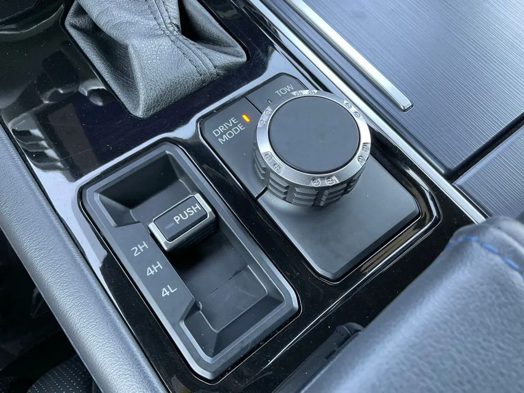 Toyota Tundra photo 17
