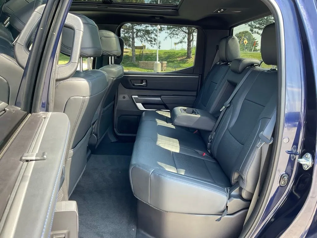 Toyota Tundra photo 21