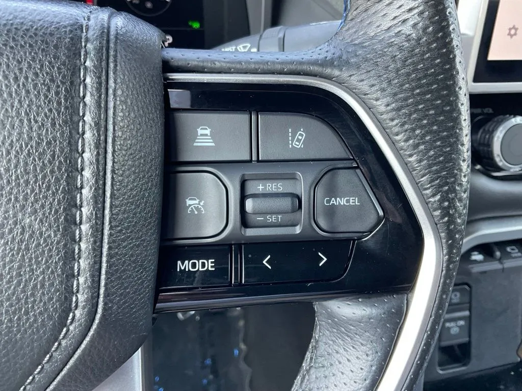 Toyota Tundra photo 13