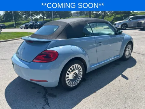 More photos of 2014 Volkswagen Beetle 2.5L at Jay Wolfe Toyota, MO