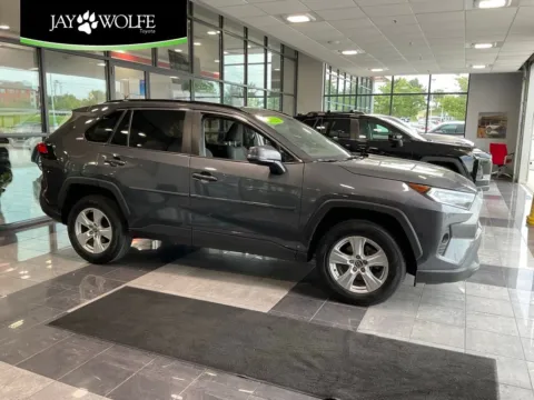 Gray 2021 Toyota RAV4 XLE for sale in Kansas City, MO