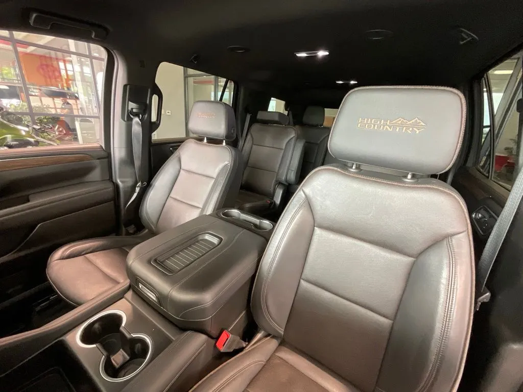 Chevrolet Tahoe photo 9