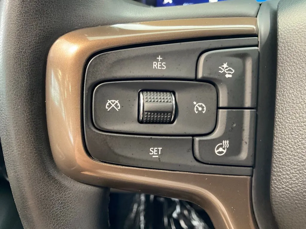 Chevrolet Tahoe photo 11