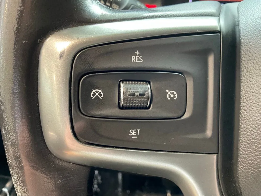 Chevrolet Silverado photo 12