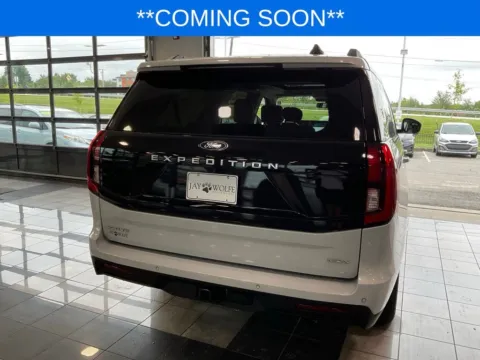 More photos of 2025 Ford Expedition Max Active at Jay Wolfe Toyota, MO