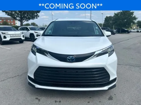 Photos of 2025 Toyota Sienna LE for sale in Kansas City, MO at Jay Wolfe Toyota