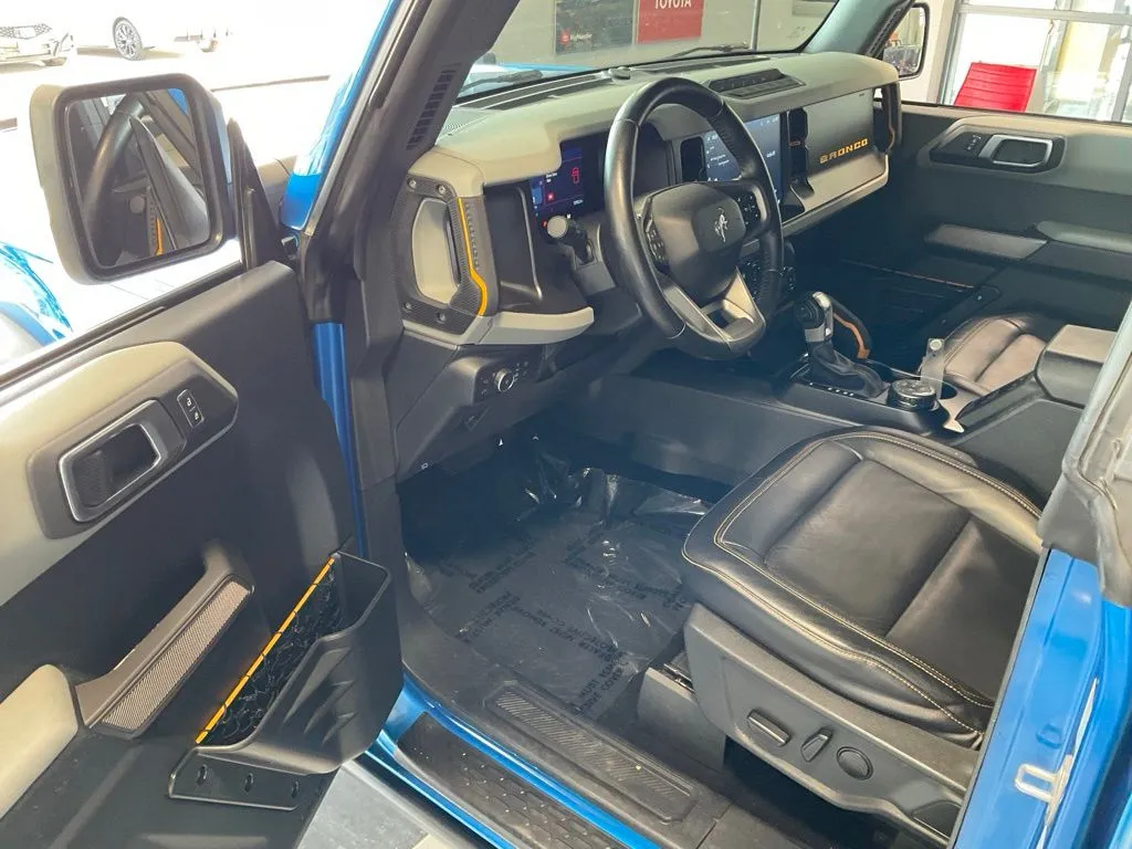 Ford Bronco photo 9