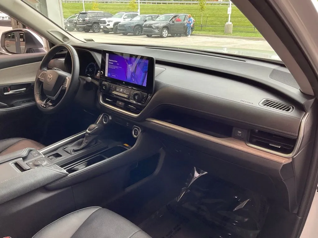 Toyota Grand Highlander photo 18