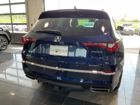More photos of 2024 Acura MDX Advance at Jay Wolfe Toyota, MO