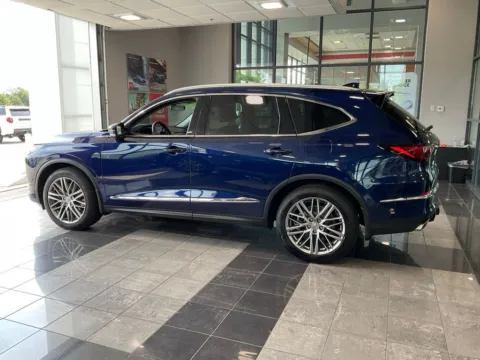 More photos of 2024 Acura MDX Advance at Jay Wolfe Toyota, MO
