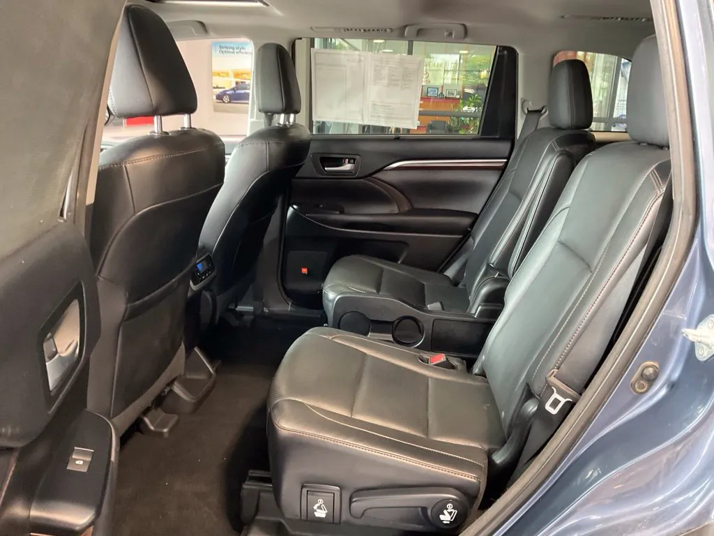 Toyota Highlander photo 23