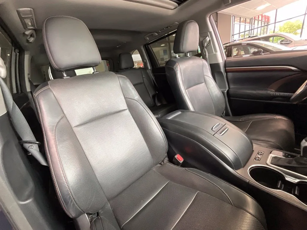 Toyota Highlander photo 20