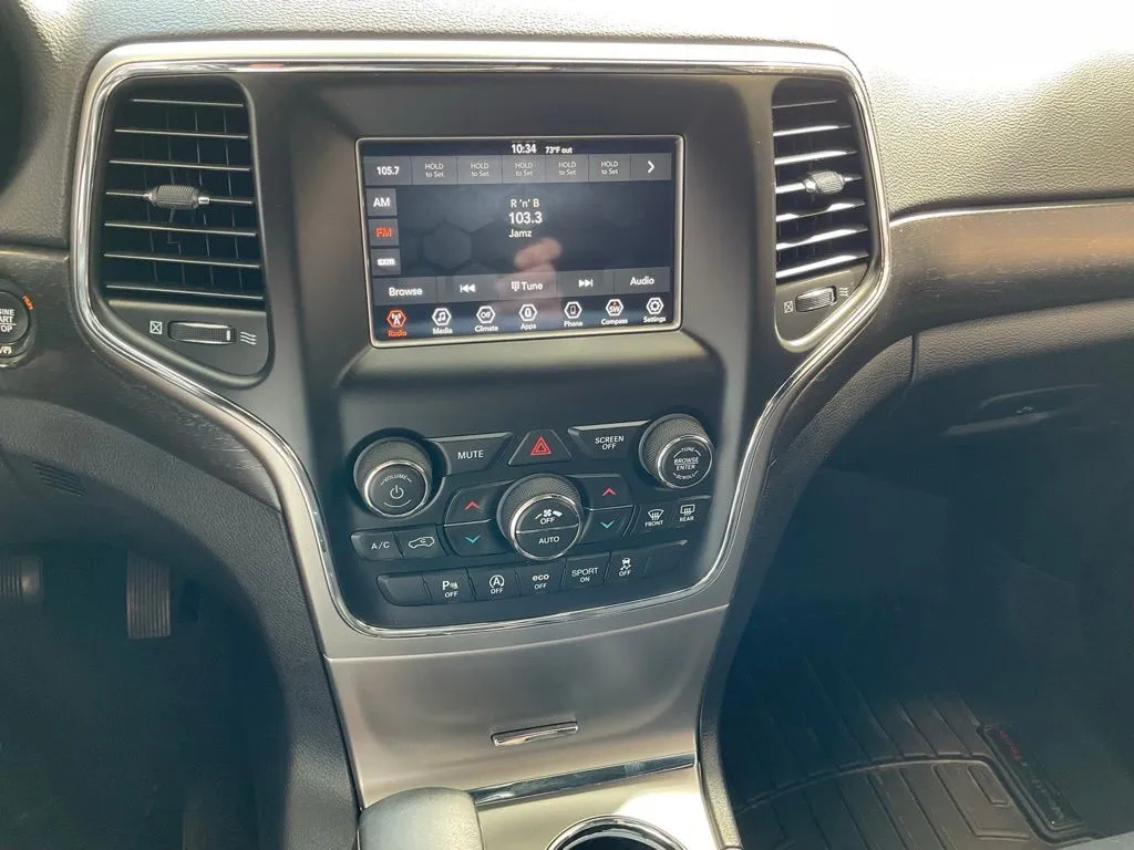 Jeep Grand Cherokee photo 15