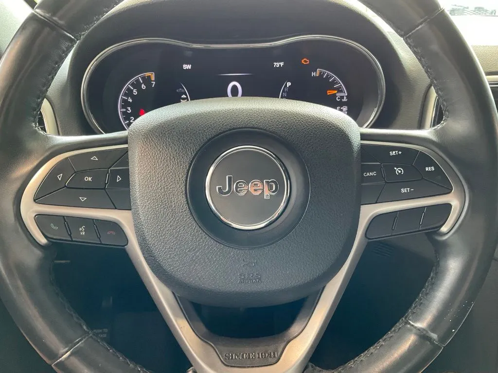 Jeep Grand Cherokee photo 11