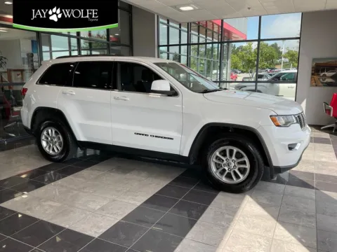 White 2018 Jeep Grand Cherokee Laredo E for sale in Kansas City, MO